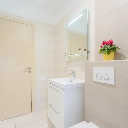 Apartment By The Sea Duce, Omis - 8378